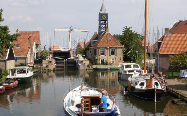 RiverCruise 31 Cabrio WS - Motorboot huren in Friesland - Ottenhome Heeg 1