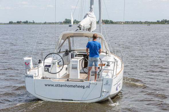 Beneteau Oceanis 35 - Zeilboot huren in Friesland- Ottenhome Heeg