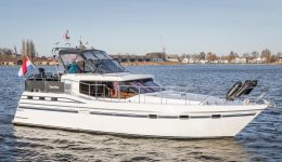 Luxe motorboot huren in Friesland - Ottenhome Heeg