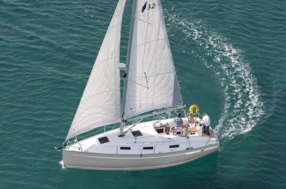 Bavaria Cruiser 32
